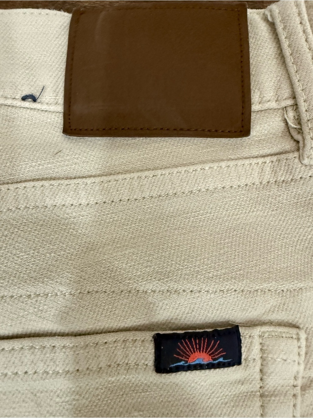 Faherty Men’s 33x34 Tan 5 Pocket Jeans Straight Leg Stretch Casual Pants - Picture 4 of 4